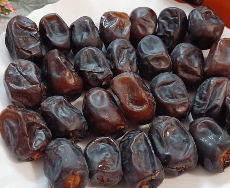 تصویر 2 از خرما رطب مضافتی بم مرغوب با بافت لطیف و آبدار